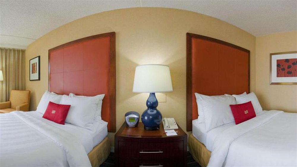 Doubletree By Hilton Fairfield Hotel & Suites Exteriér fotografie